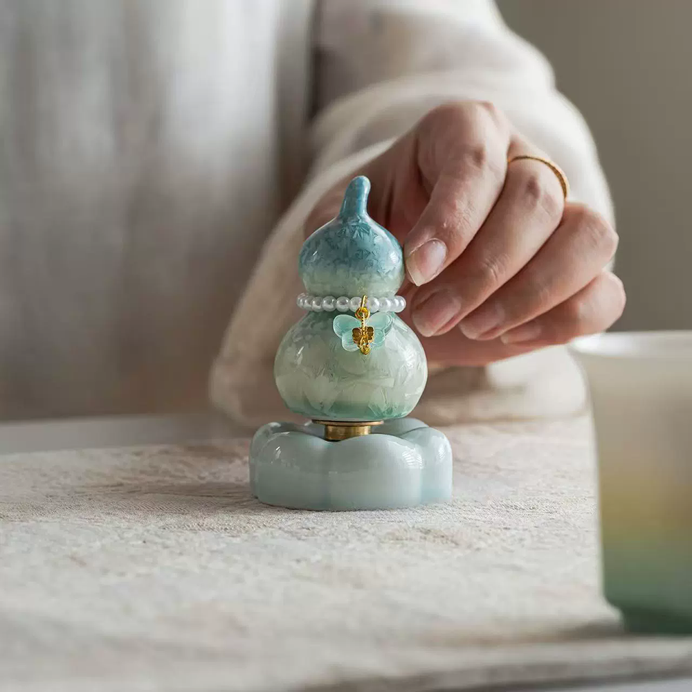 Adorable Rotating Lucky Gourd  - Plant Parent Gifts review and price